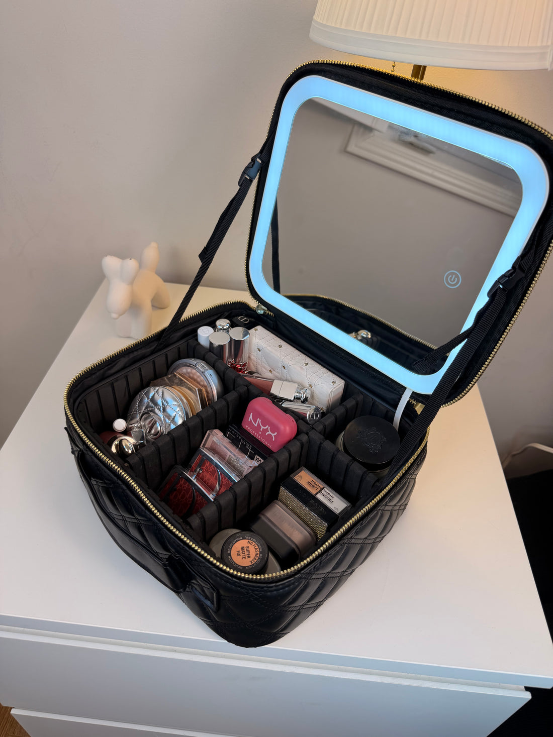 Ayeior Vanity Bag