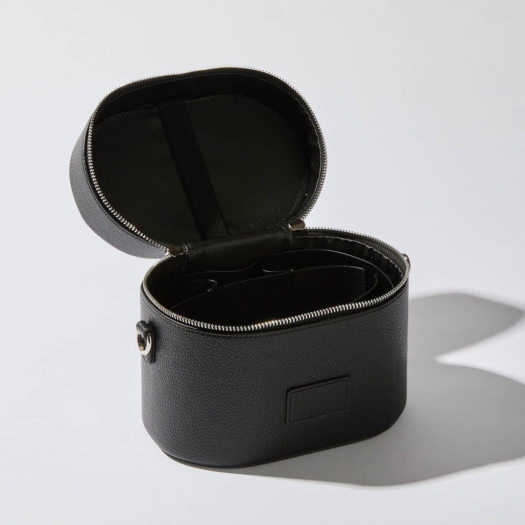 Eloise Oval Case